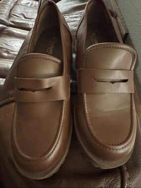 Cushiionaire Memory Foam Brown Penny Loafers - in Brown 9 W